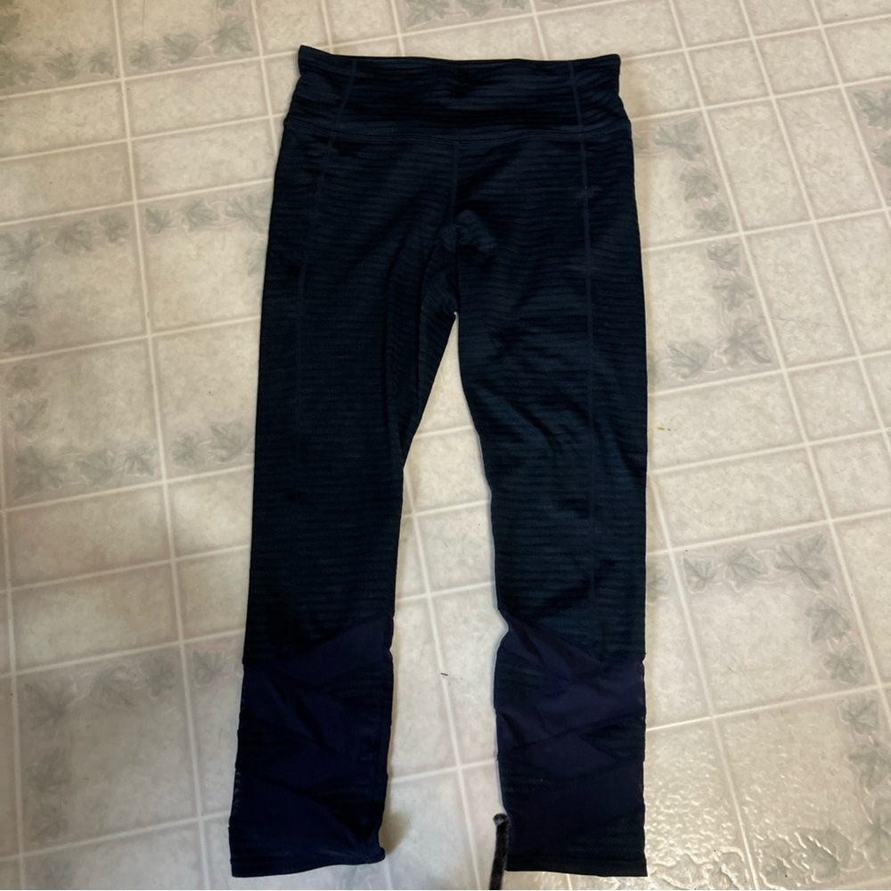 Athleta‎ Small Tall Striped Capri Leggings with Mesh Panels